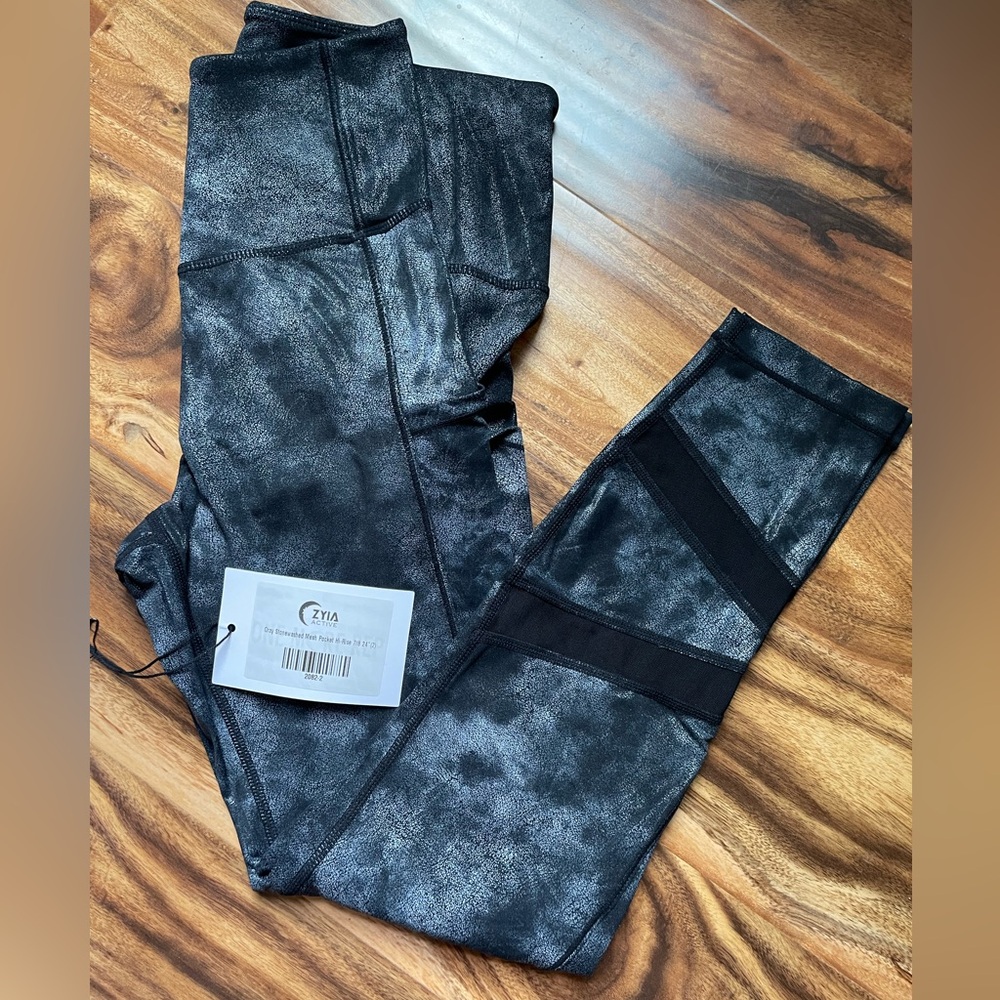 Zyia gray stonewashed mesh pocket hi-rise 7/8 leggings